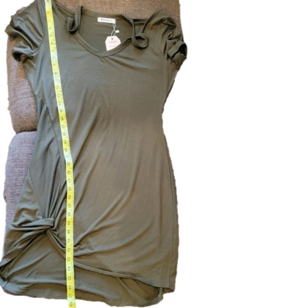 Berryou Cold Shoulder Army Green T-shirt Midi Dress with Ruched Hem Size L - Picture 12 of 12